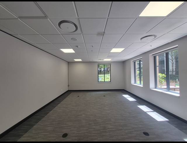 60M² OFFICE TO LET IN SANDTON CENTRAL